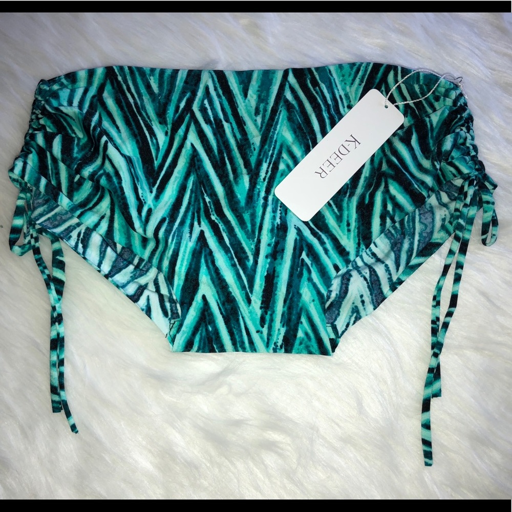 K Deer Bum Bum short